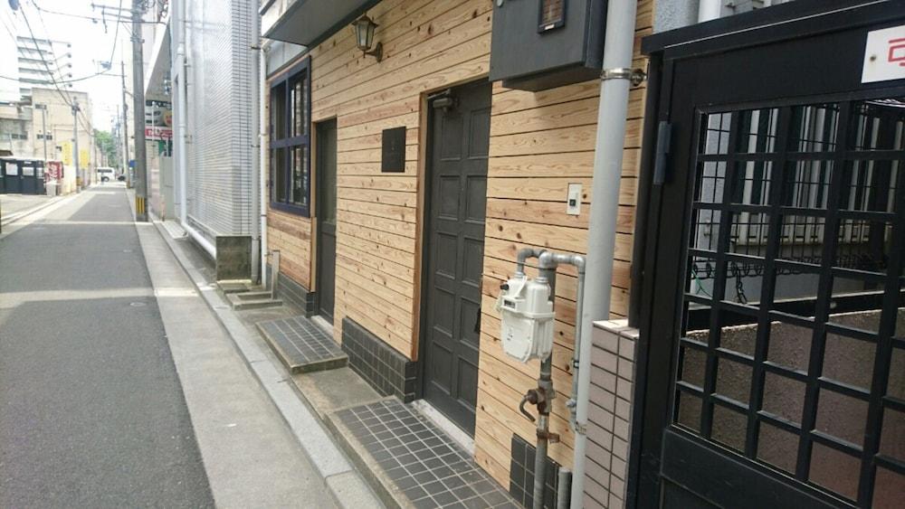후쿠오카 익스펙티드 인 빌라 외부 사진